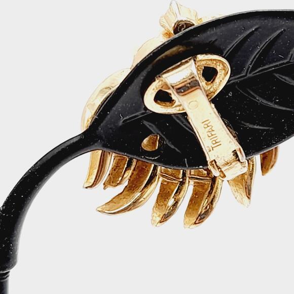 Vintage Crown Trifari Clip Earrings, Faux Pearl, Rhinestone, Mid-Century - Picture 6 of 10